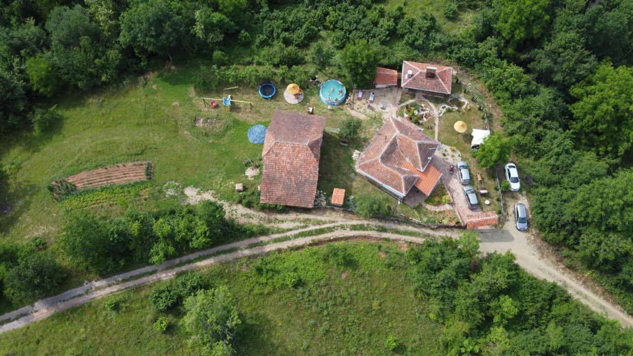 Seosko Domacinstvo „Gabar” Villa Custica Eksteriør billede